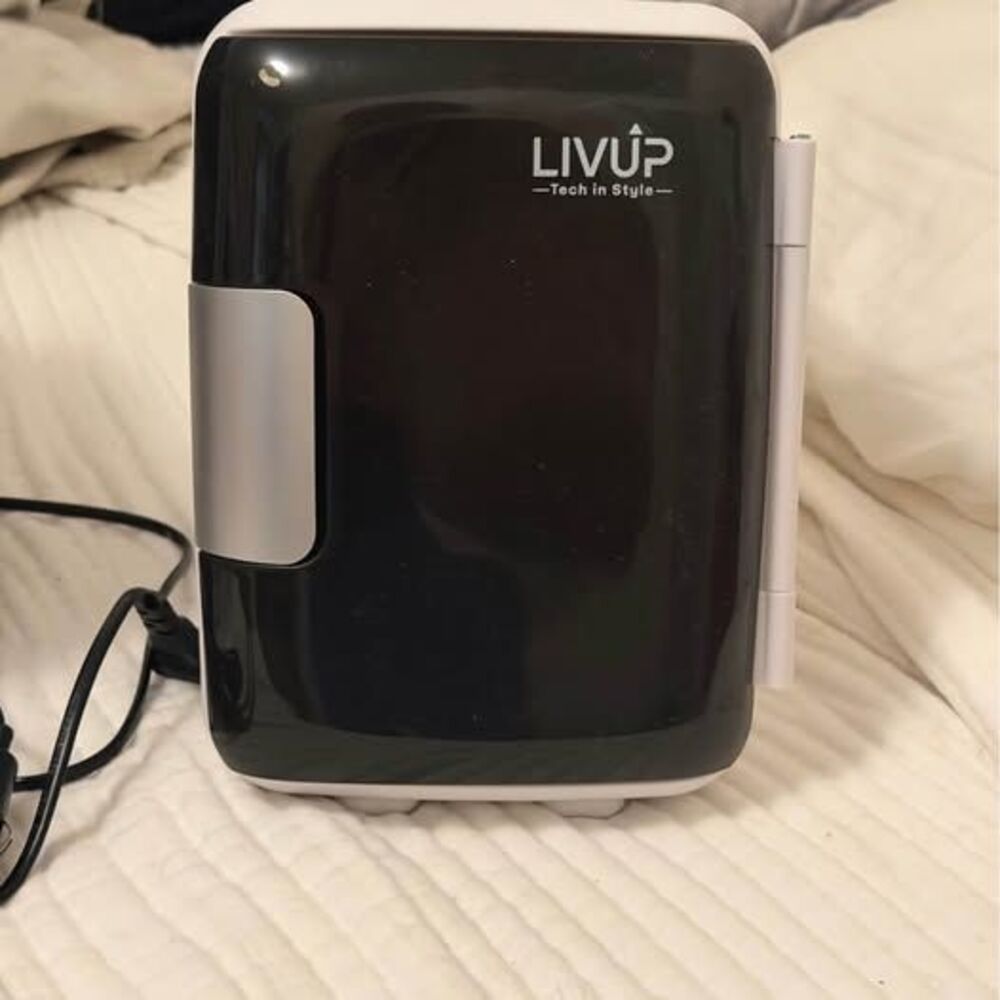 Livup Portable Mini Fridge / Cooler & Warmer (Home & Car Plugs)
